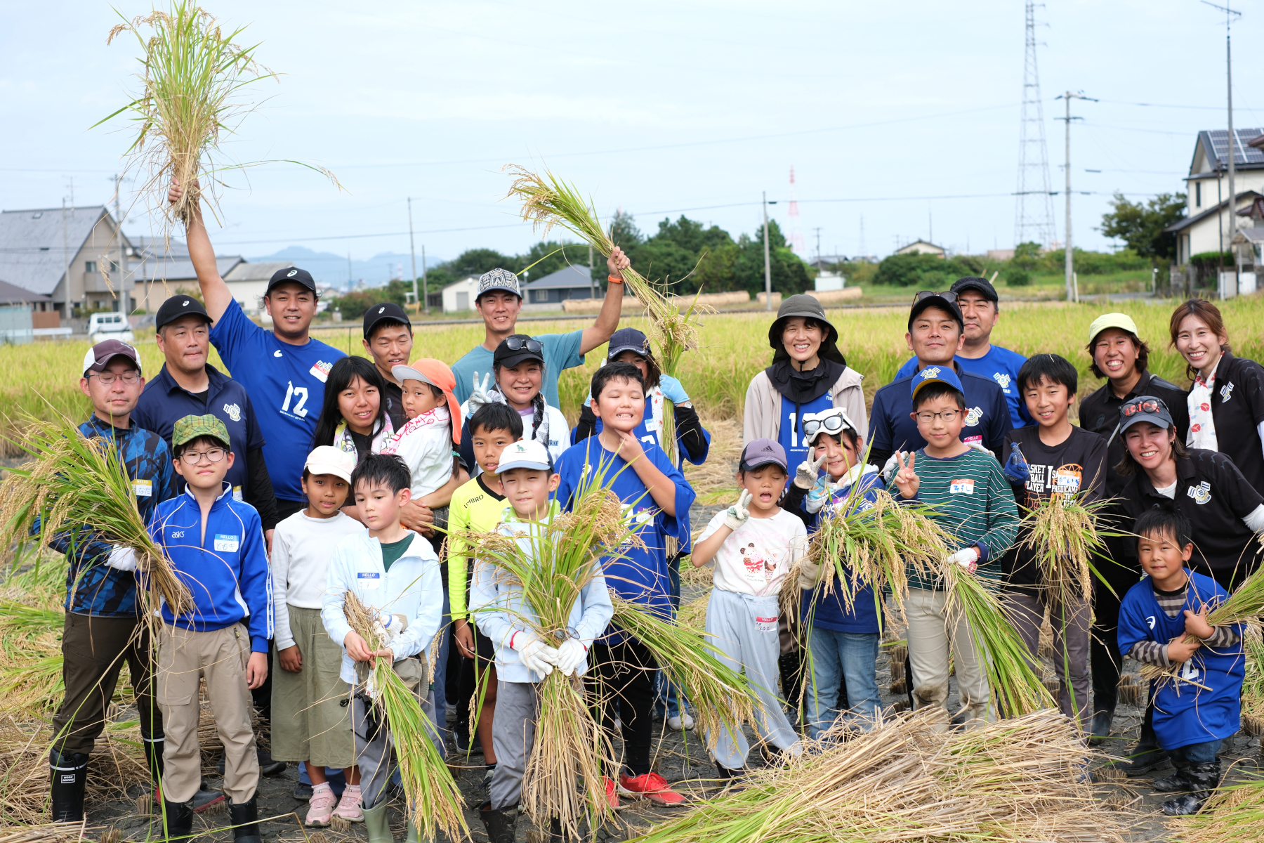 「FC今治田んぼ2025稲刈り」開催レポート！